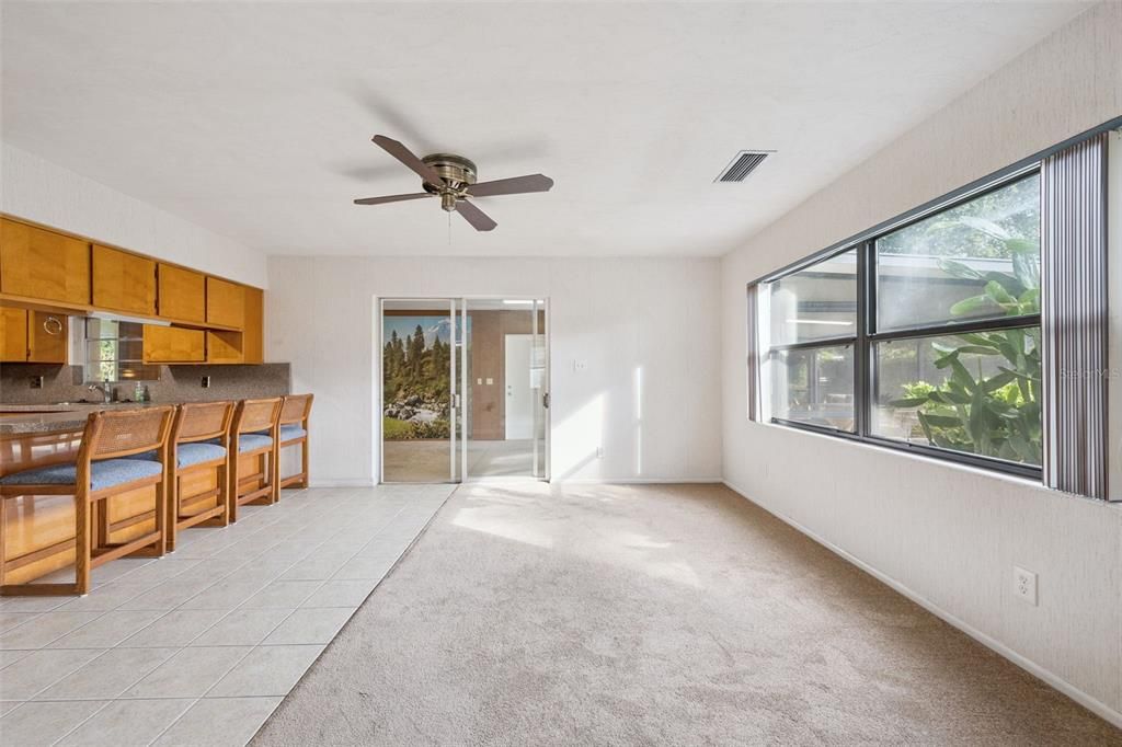 En Venta: $434,900 (4 camas, 2 baños, 2106 Pies cuadrados)