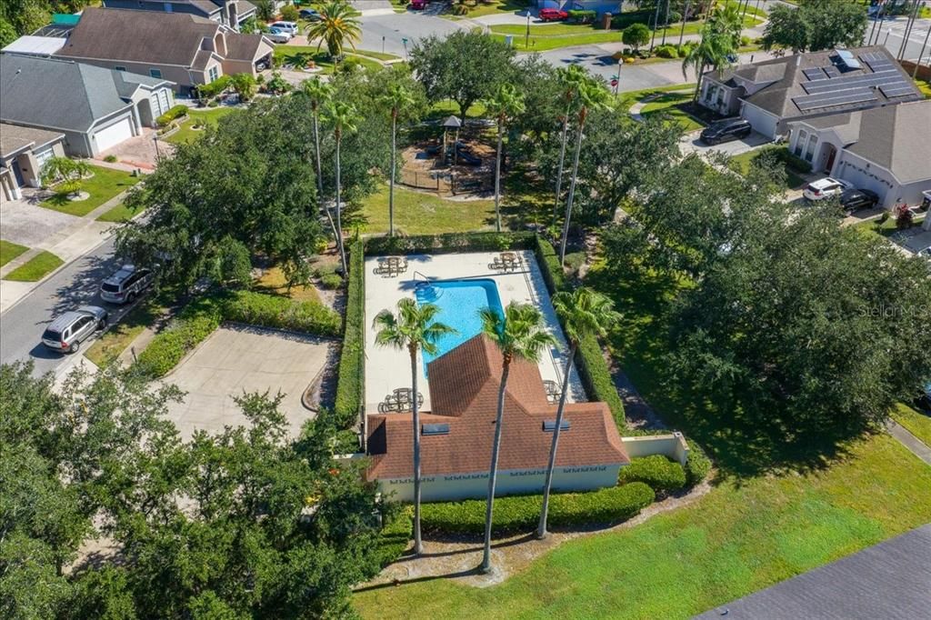 For Sale: $469,000 (5 beds, 2 baths, 2522 Square Feet)