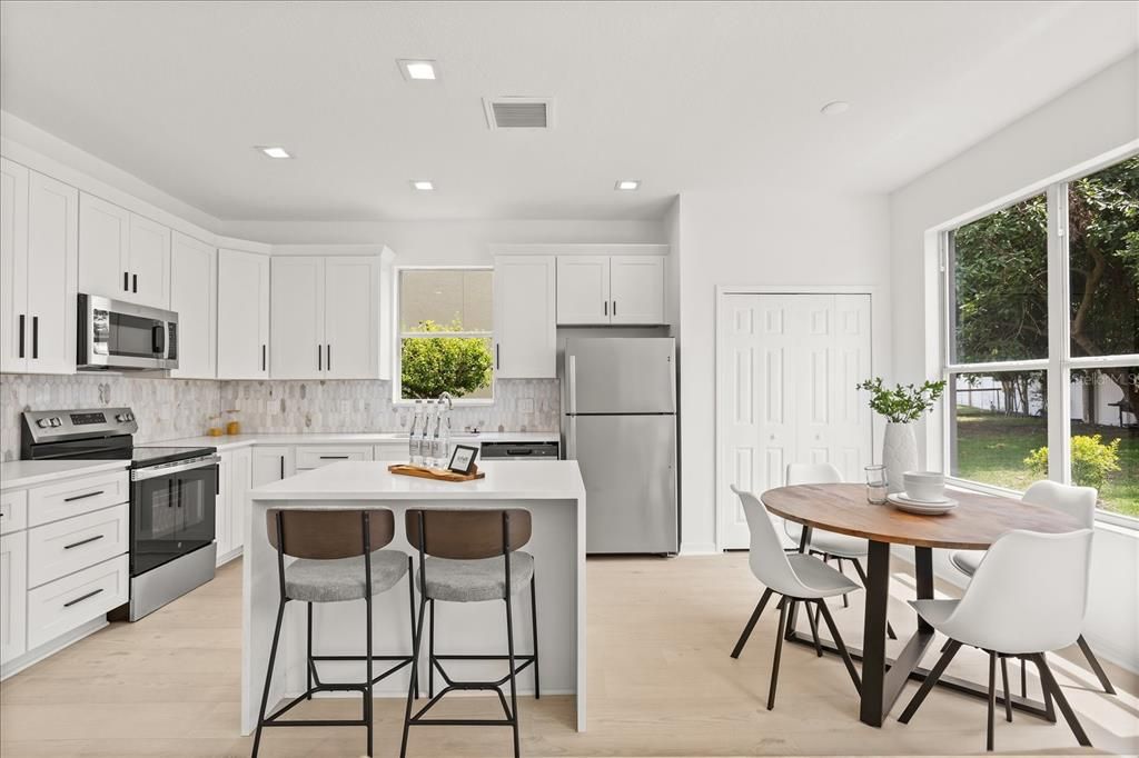 На продажу: $624,000 (4 спален, 3 ванн, 2744 Квадратных фут)