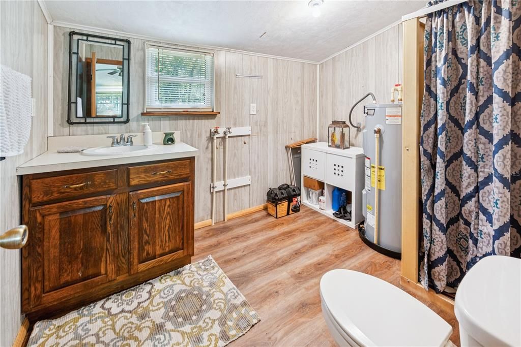 待售: $395,000 (2 贝兹, 2 浴室, 1376 平方英尺)