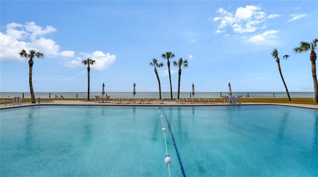 For Sale: $1,095,000 (2 beds, 2 baths, 1290 Square Feet)