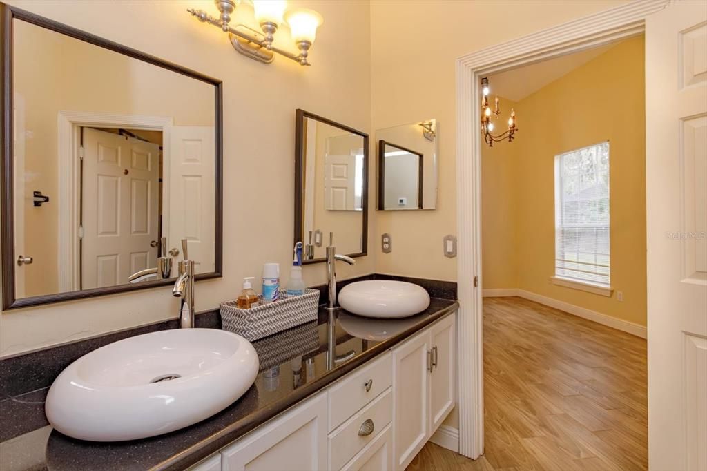 For Rent: $3,900 (4 beds, 4 baths, 2857 Square Feet)