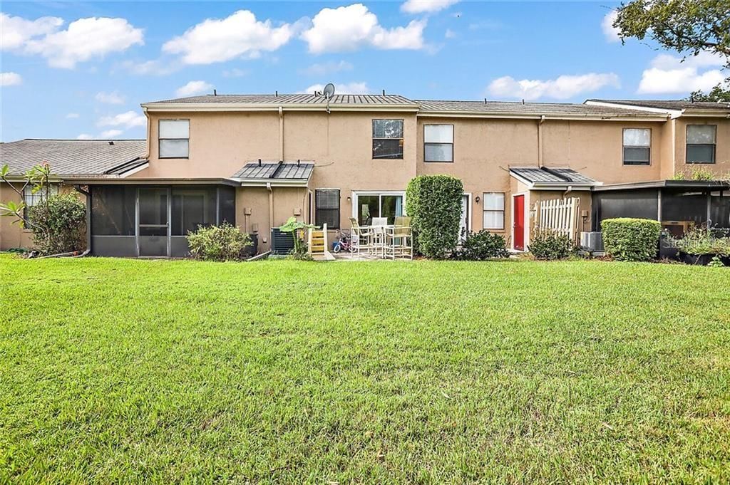 For Sale: $239,000 (2 beds, 2 baths, 1156 Square Feet)