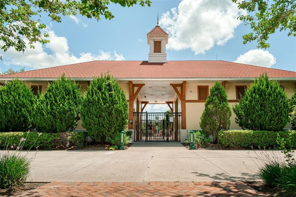 Activo con contrato: $810,000 (3 camas, 2 baños, 1860 Pies cuadrados)