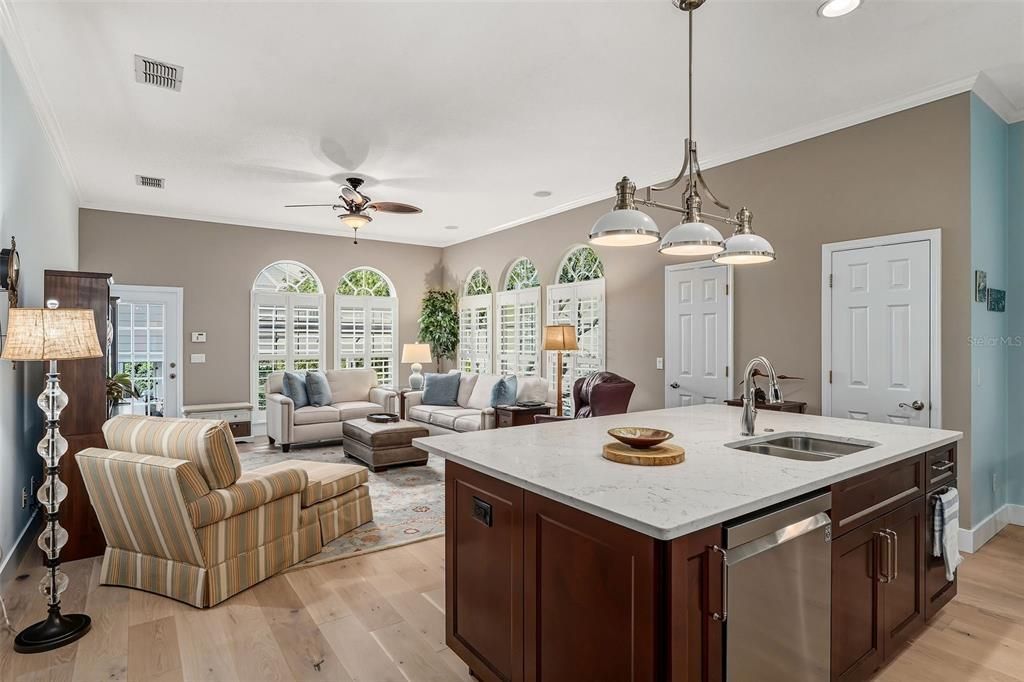 Activo con contrato: $810,000 (3 camas, 2 baños, 1860 Pies cuadrados)