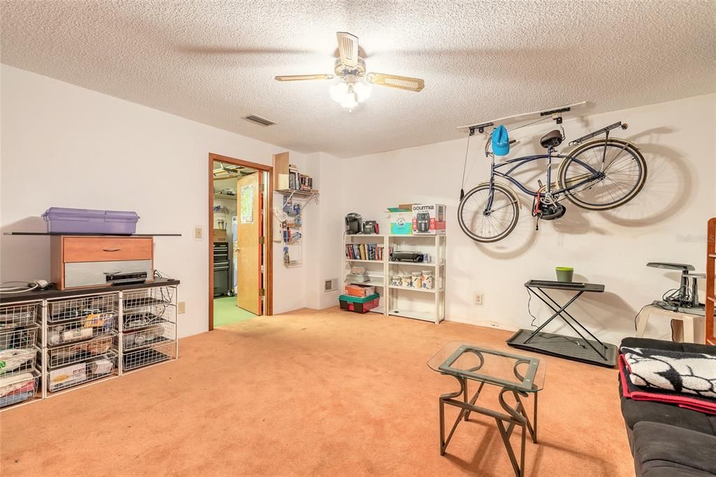 На продажу: $340,000 (2 спален, 2 ванн, 1536 Квадратных фут)