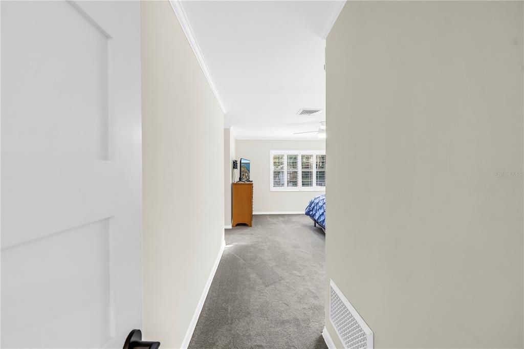 En Venta: $989,000 (4 camas, 3 baños, 2670 Pies cuadrados)