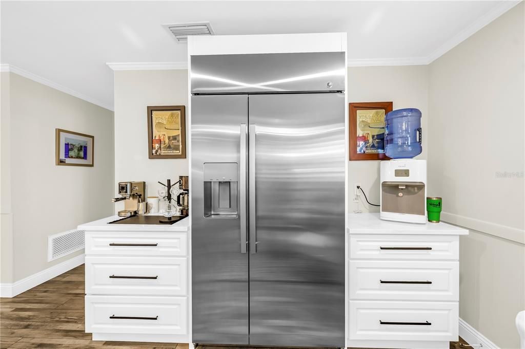 En Venta: $989,000 (4 camas, 3 baños, 2670 Pies cuadrados)