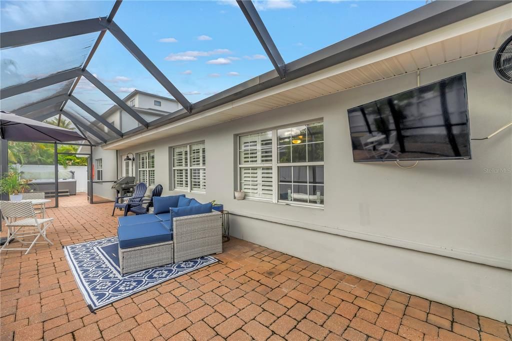 En Venta: $989,000 (4 camas, 3 baños, 2670 Pies cuadrados)