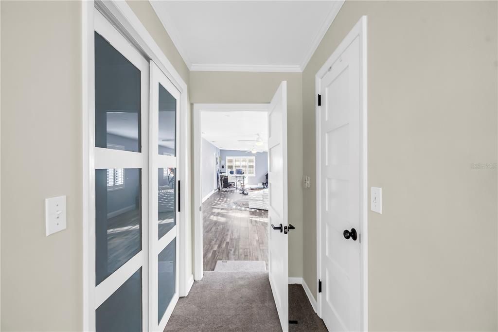 En Venta: $989,000 (4 camas, 3 baños, 2670 Pies cuadrados)