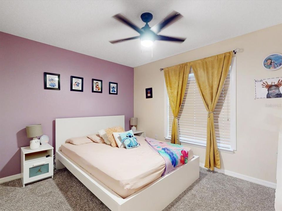 For Sale: $595,000 (6 beds, 3 baths, 2560 Square Feet)