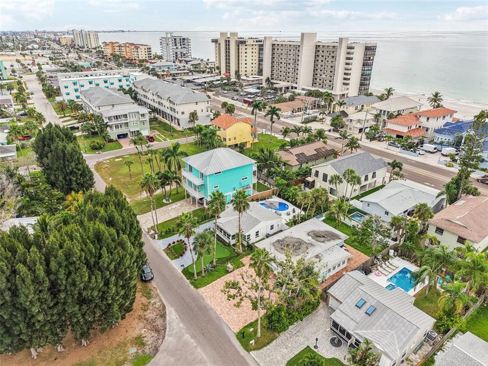 Active With Contract: $775,000 (2 beds, 2 baths, 1146 Square Feet)