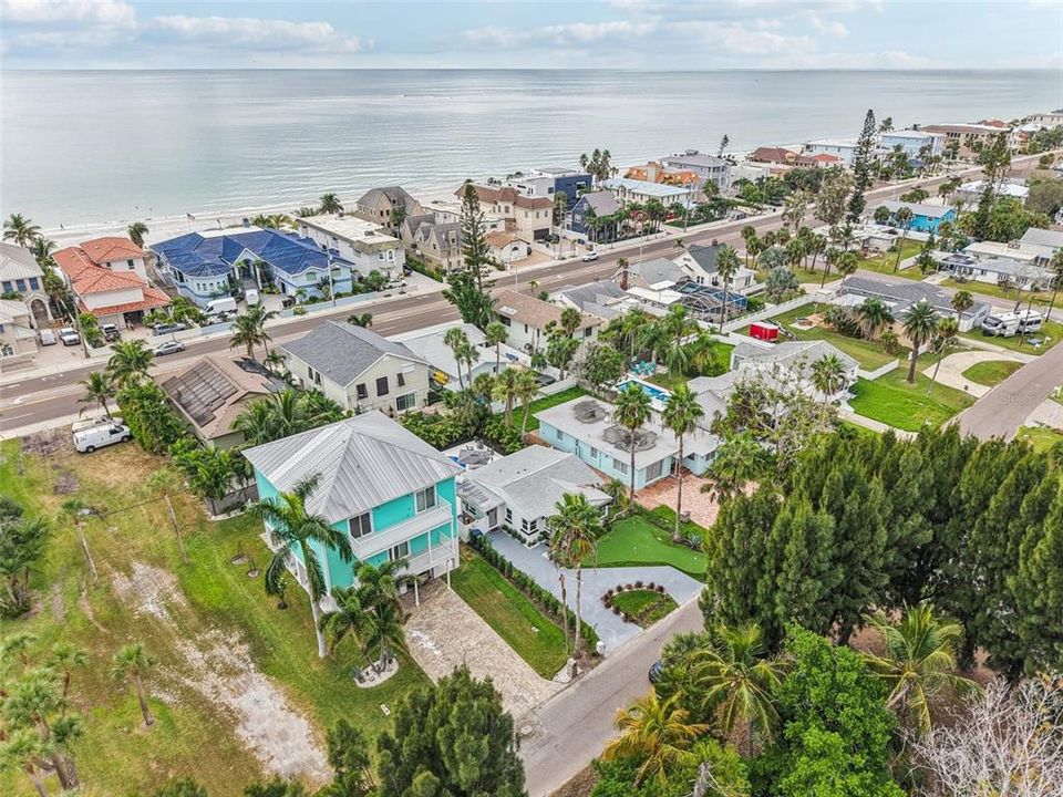 Active With Contract: $775,000 (2 beds, 2 baths, 1146 Square Feet)