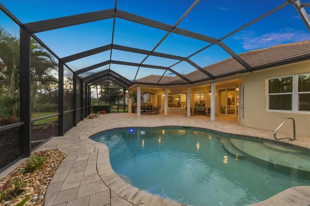 For Sale: $2,175,000 (3 beds, 3 baths, 2958 Square Feet)