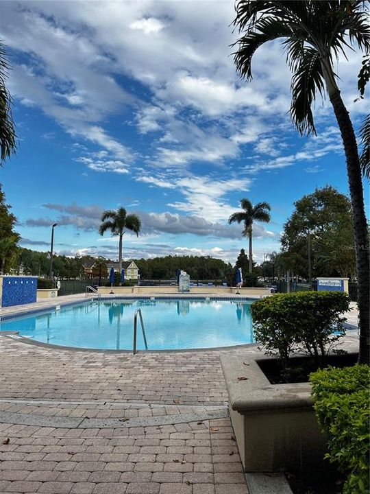 待售: $279,999 (3 贝兹, 2 浴室, 1296 平方英尺)