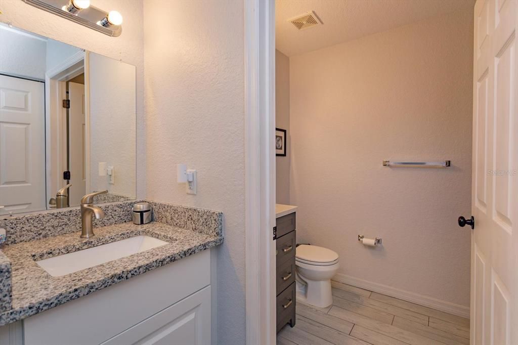 待售: $279,999 (3 贝兹, 2 浴室, 1296 平方英尺)