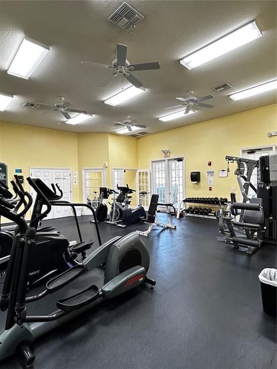 待售: $279,999 (3 贝兹, 2 浴室, 1296 平方英尺)