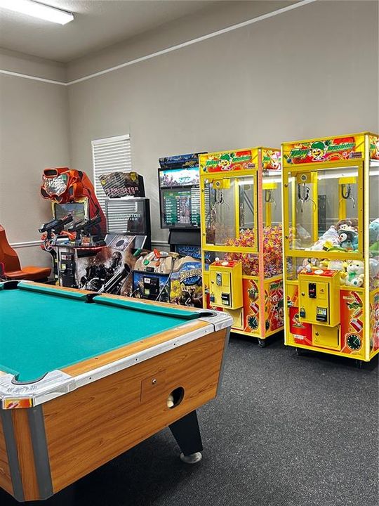 待售: $279,999 (3 贝兹, 2 浴室, 1296 平方英尺)