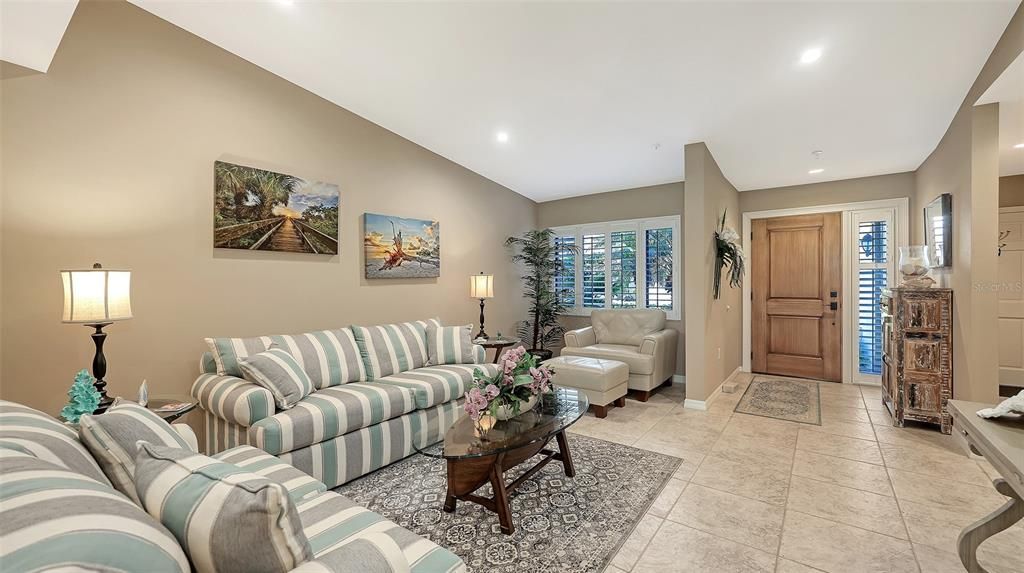 En Venta: $999,500 (3 camas, 2 baños, 2219 Pies cuadrados)