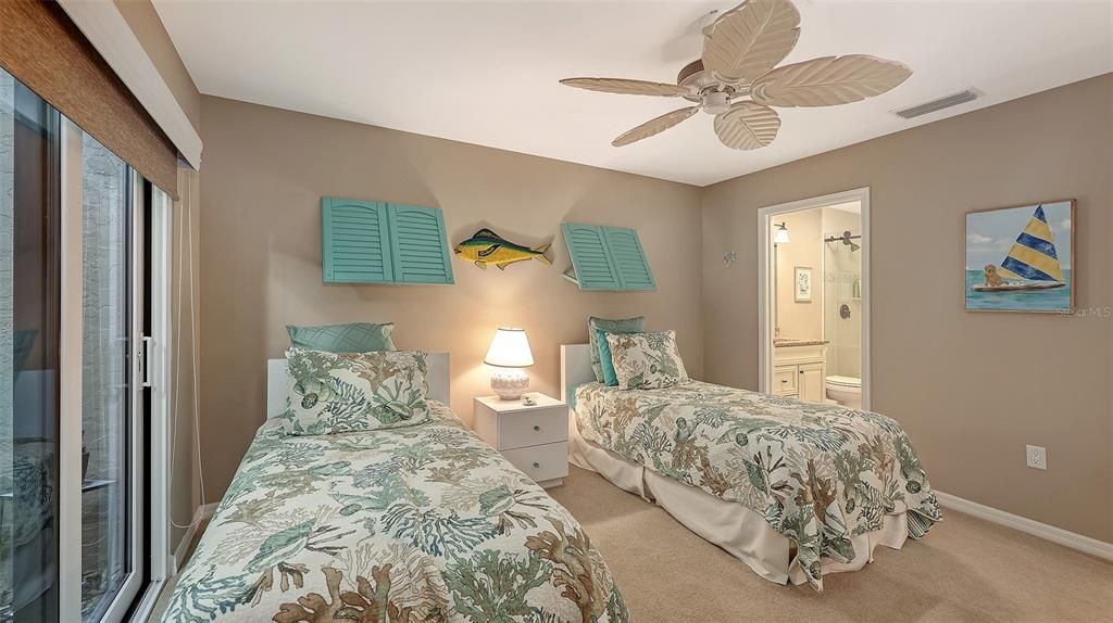 En Venta: $999,500 (3 camas, 2 baños, 2219 Pies cuadrados)