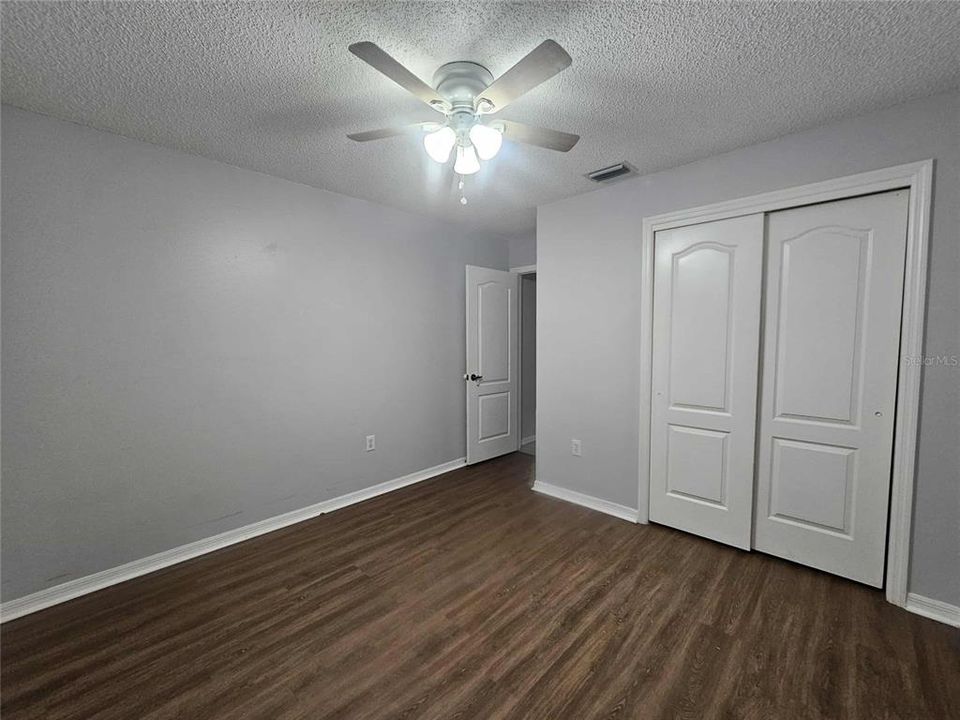 For Sale: $274,111 (3 beds, 2 baths, 1429 Square Feet)