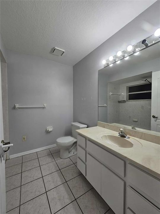 For Sale: $274,111 (3 beds, 2 baths, 1429 Square Feet)