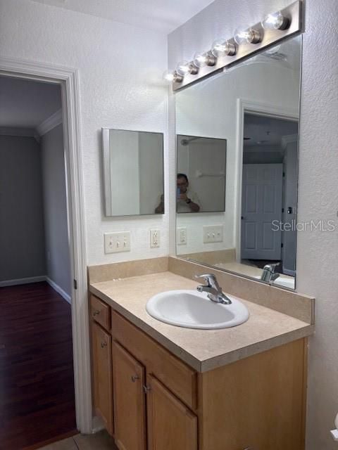 For Sale: $235,000 (3 beds, 2 baths, 1231 Square Feet)