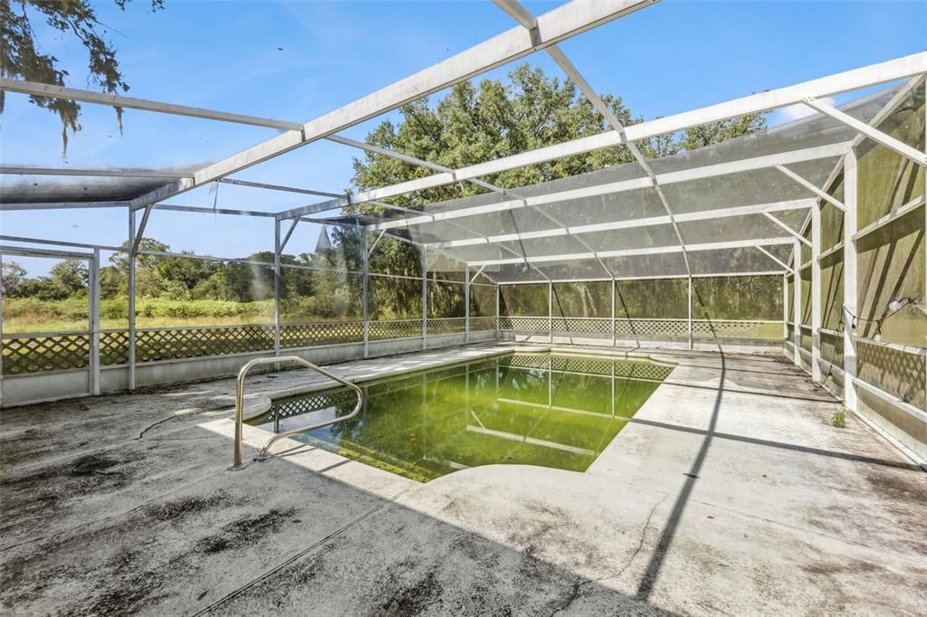 Active With Contract: $375,000 (7.27 acres)