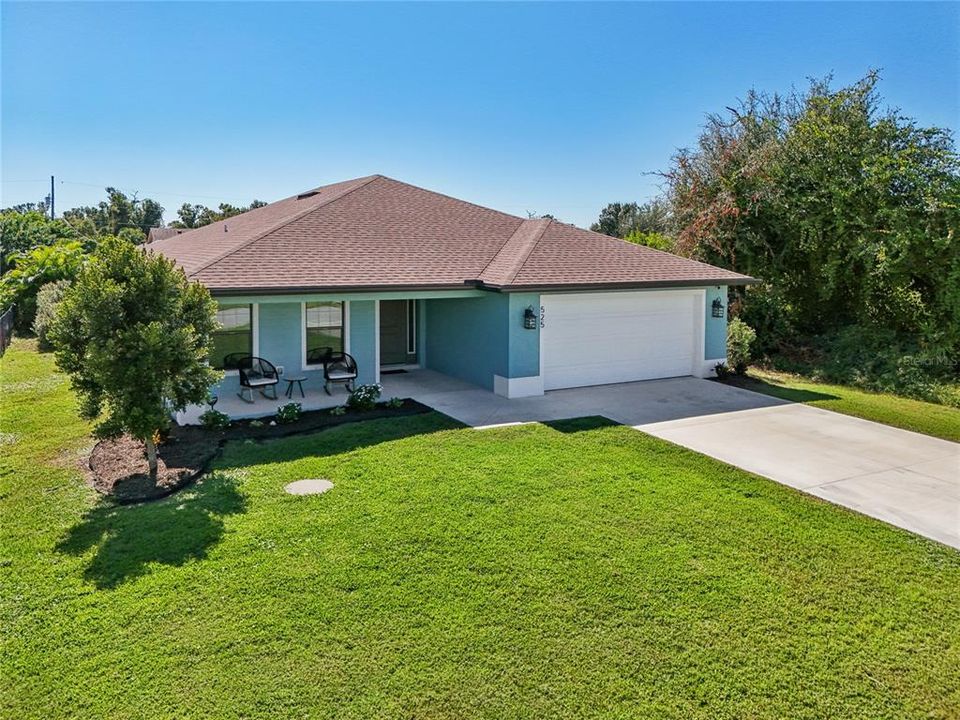 Под контрактом: $465,000 (3 спален, 2 ванн, 1770 Квадратных фут)