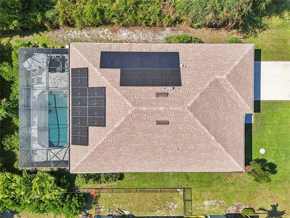 Под контрактом: $465,000 (3 спален, 2 ванн, 1770 Квадратных фут)