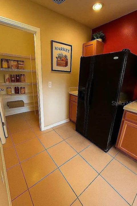 待售: $345,000 (3 贝兹, 2 浴室, 2018 平方英尺)