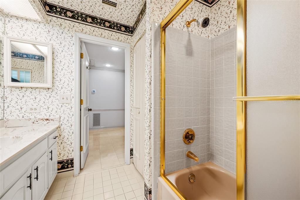 待售: $799,900 (4 贝兹, 2 浴室, 4111 平方英尺)