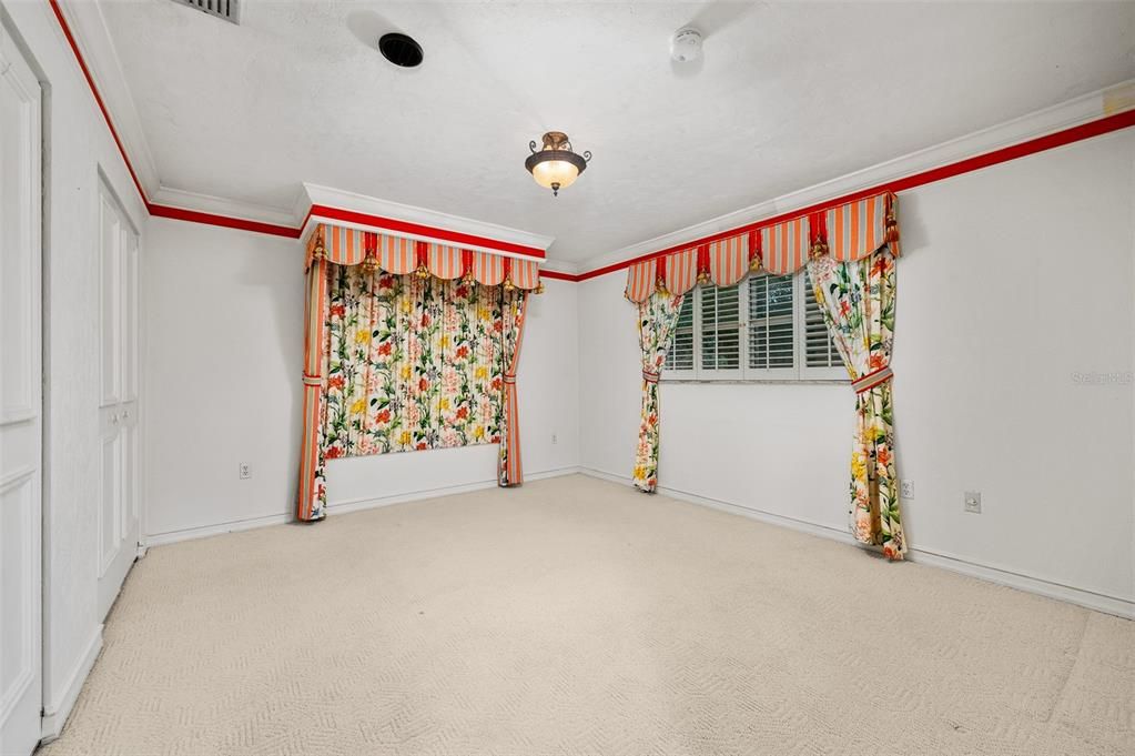 待售: $799,900 (4 贝兹, 2 浴室, 4111 平方英尺)