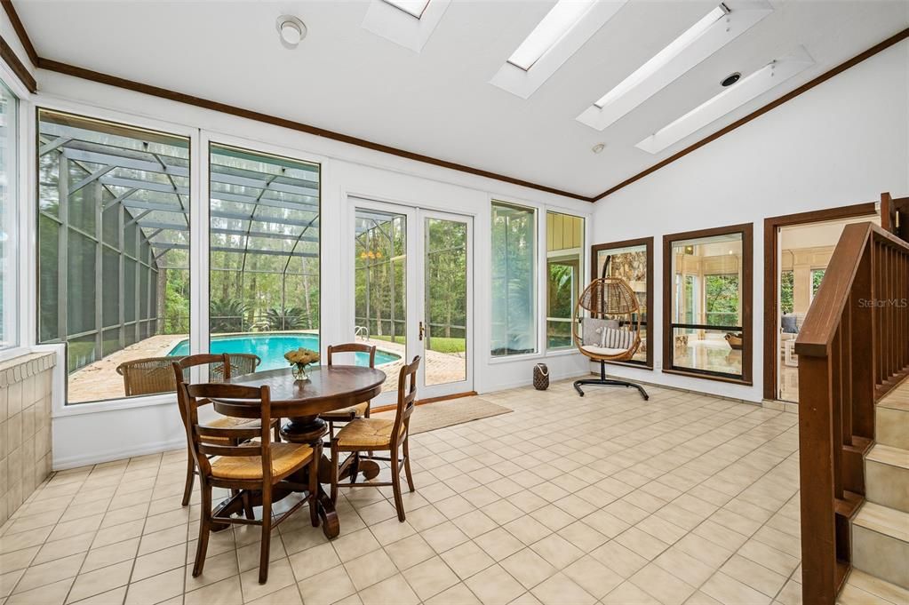 待售: $799,900 (4 贝兹, 2 浴室, 4111 平方英尺)