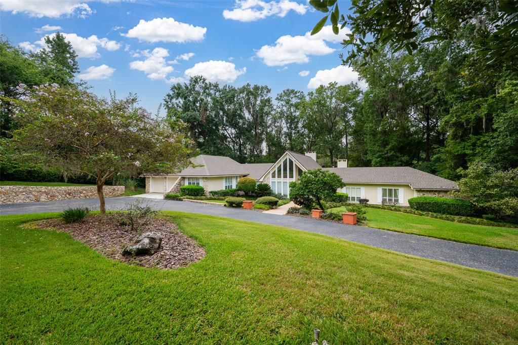 待售: $799,900 (4 贝兹, 2 浴室, 4111 平方英尺)