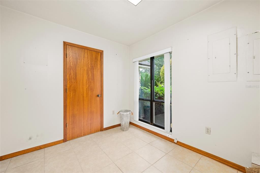 待售: $799,900 (4 贝兹, 2 浴室, 4111 平方英尺)