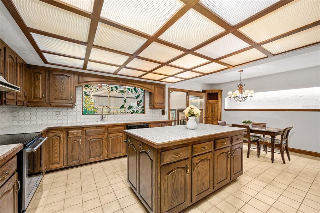 待售: $799,900 (4 贝兹, 2 浴室, 4111 平方英尺)