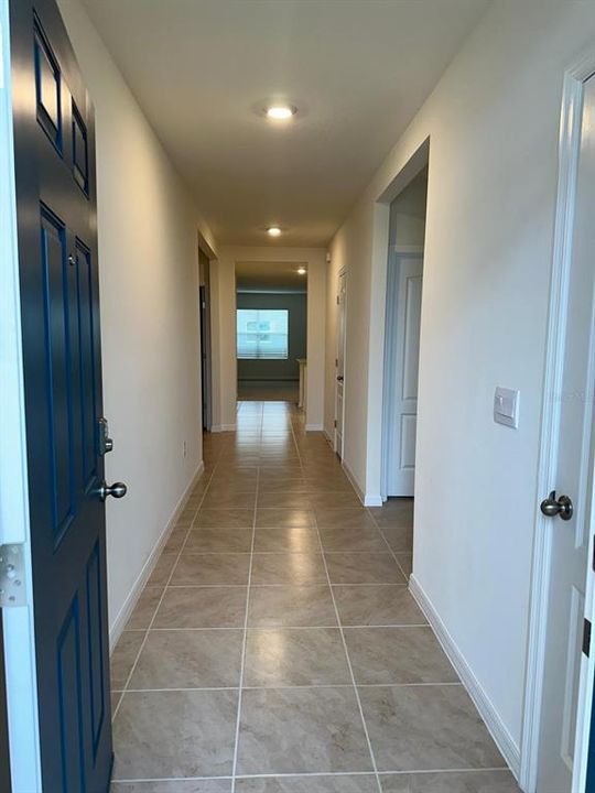 For Rent: $2,450 (4 beds, 2 baths, 1867 Square Feet)