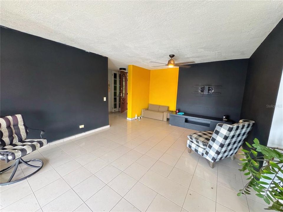 待售: $255,000 (3 贝兹, 2 浴室, 1450 平方英尺)