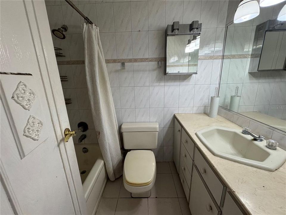 待售: $255,000 (3 贝兹, 2 浴室, 1450 平方英尺)