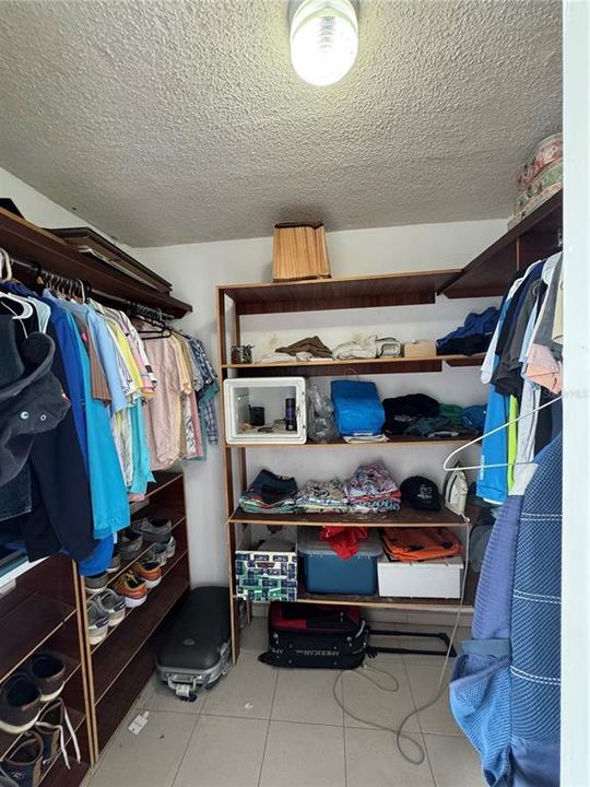 待售: $255,000 (3 贝兹, 2 浴室, 1450 平方英尺)