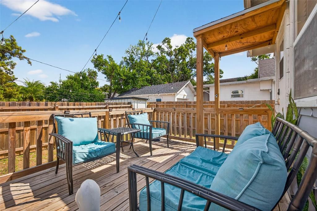 待售: $440,000 (2 贝兹, 1 浴室, 1028 平方英尺)