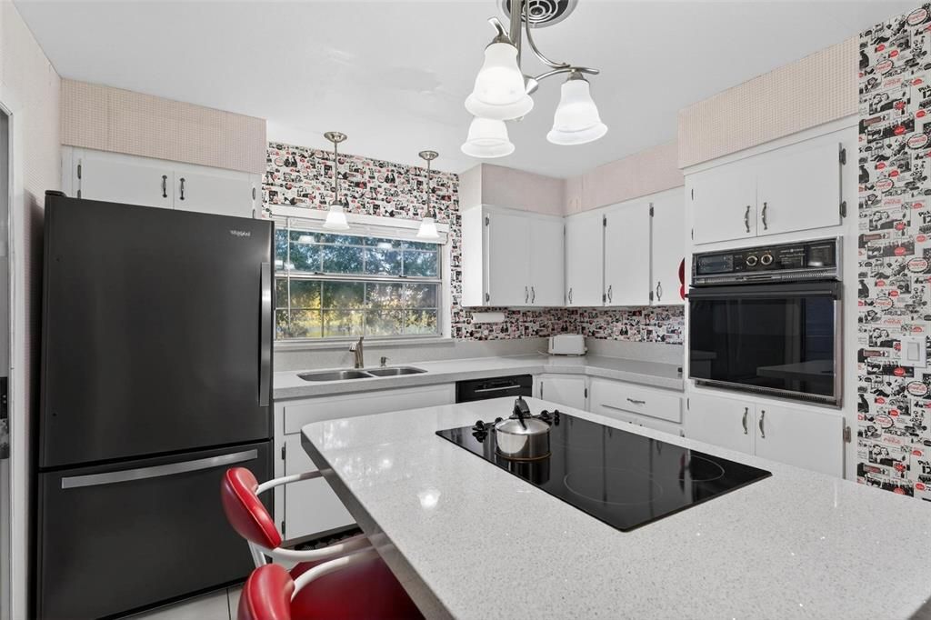 En Venta: $369,000 (3 camas, 2 baños, 1748 Pies cuadrados)