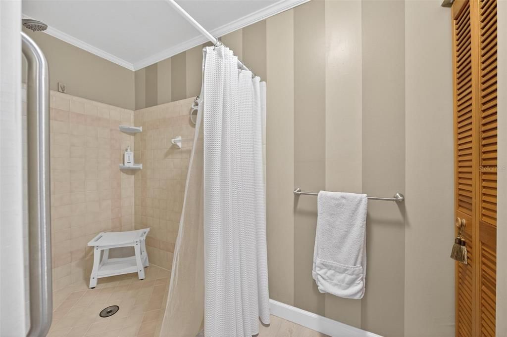 En Venta: $369,000 (3 camas, 2 baños, 1748 Pies cuadrados)