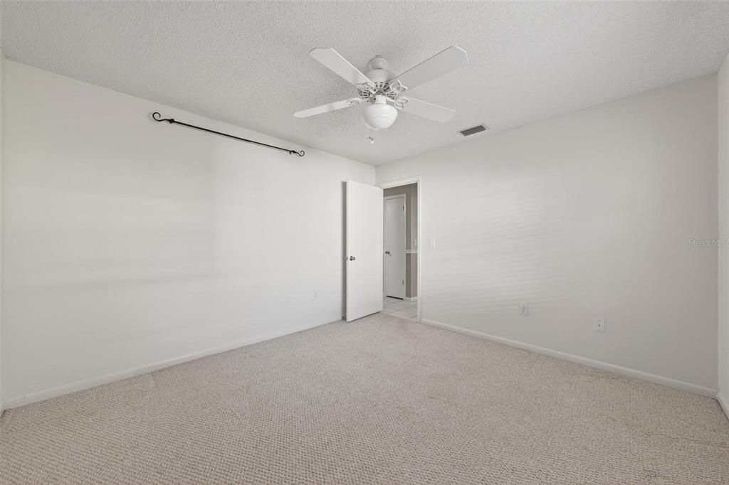 En Venta: $369,000 (3 camas, 2 baños, 1748 Pies cuadrados)