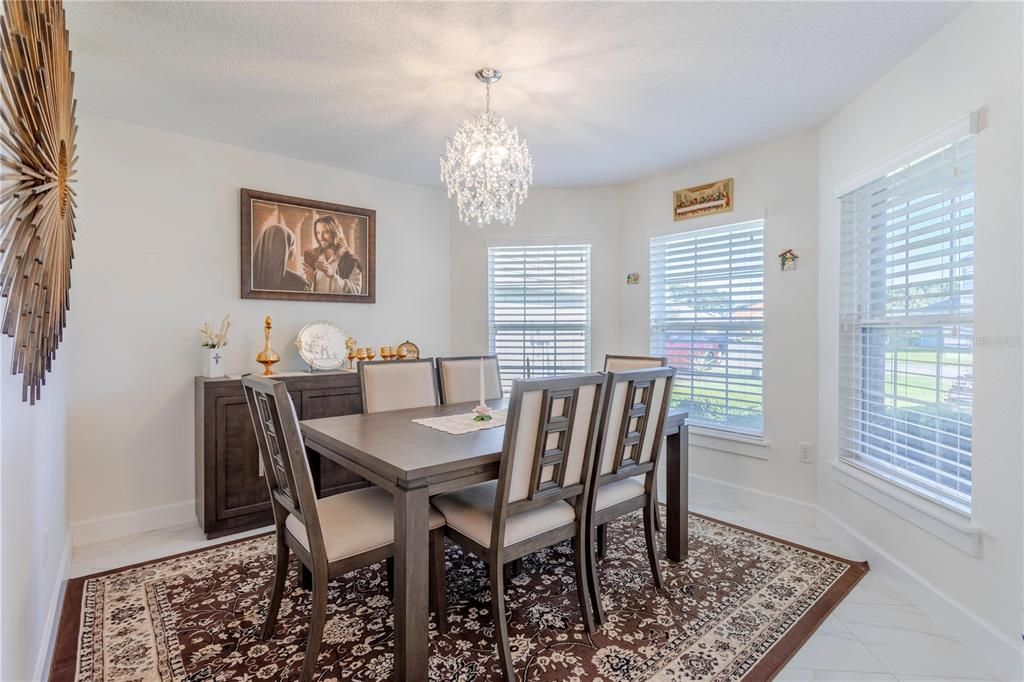 For Sale: $425,000 (3 beds, 2 baths, 1772 Square Feet)