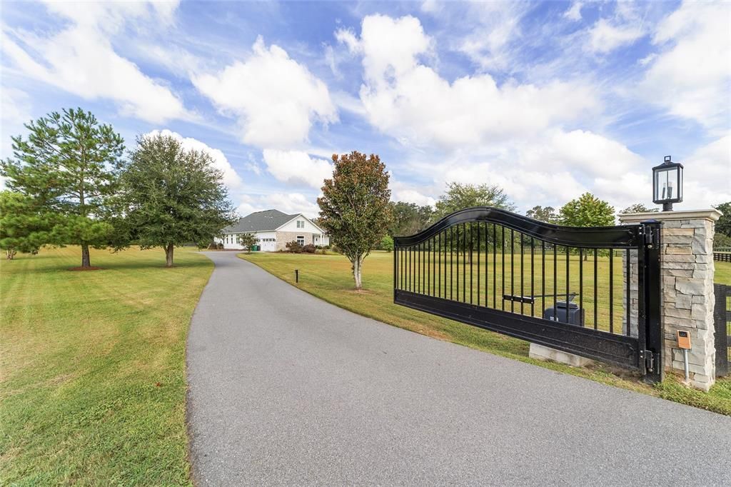 En Venta: $1,475,000 (5 camas, 3 baños, 4742 Pies cuadrados)