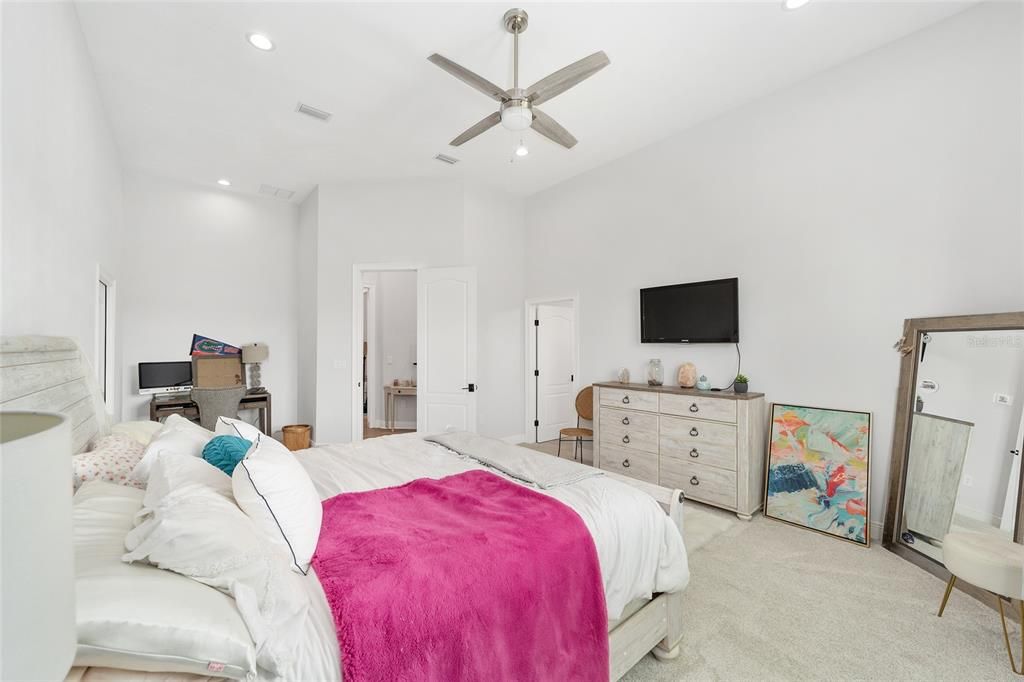 En Venta: $1,475,000 (5 camas, 3 baños, 4742 Pies cuadrados)