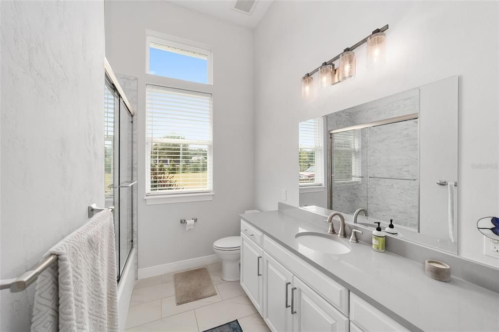 En Venta: $1,475,000 (5 camas, 3 baños, 4742 Pies cuadrados)