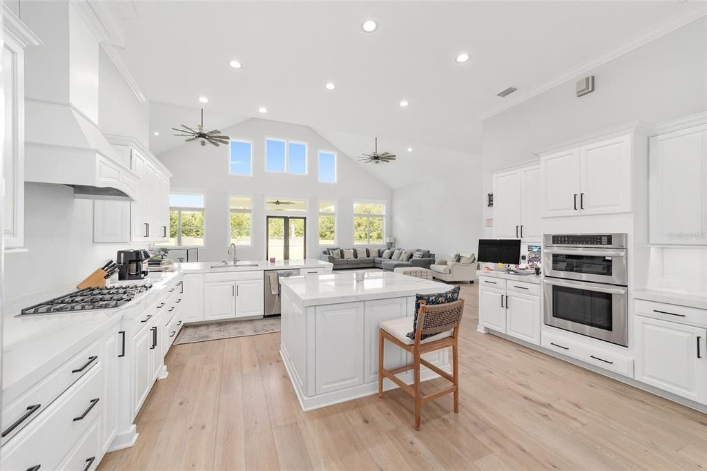 En Venta: $1,475,000 (5 camas, 3 baños, 4742 Pies cuadrados)